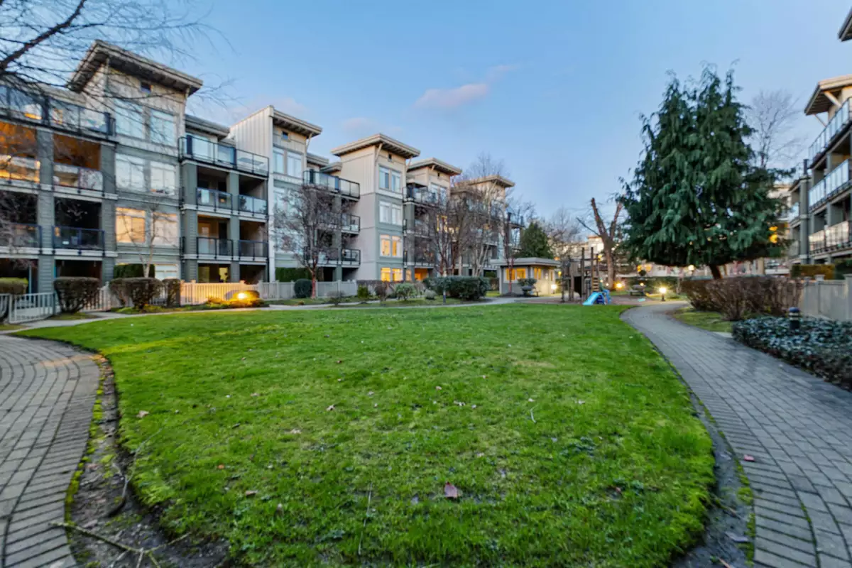 Staircase Photo of 318 10180 153 Street, Surrey, BC