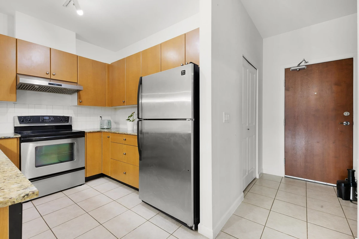 Walk-In Closet Photo of 318 10180 153 Street, Surrey, BC