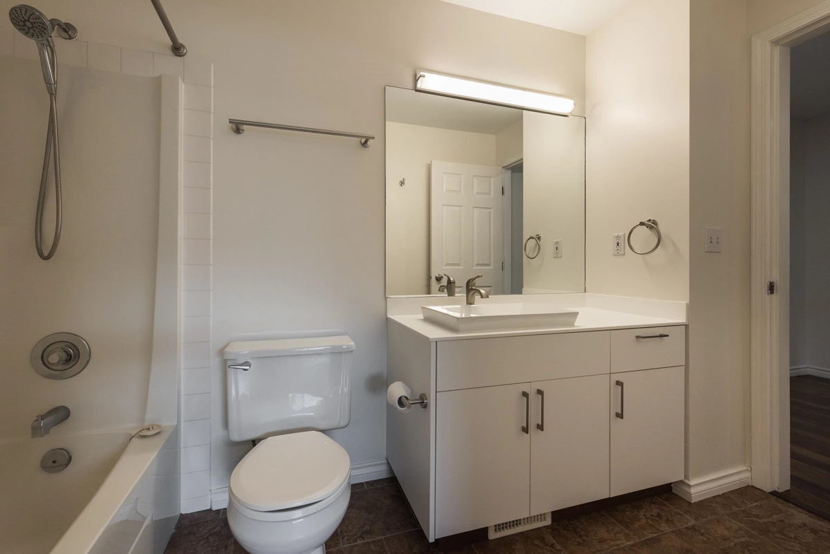 Guest Bathroom Photo of 97 45185 Wolfe Road, Chilliwack, BC