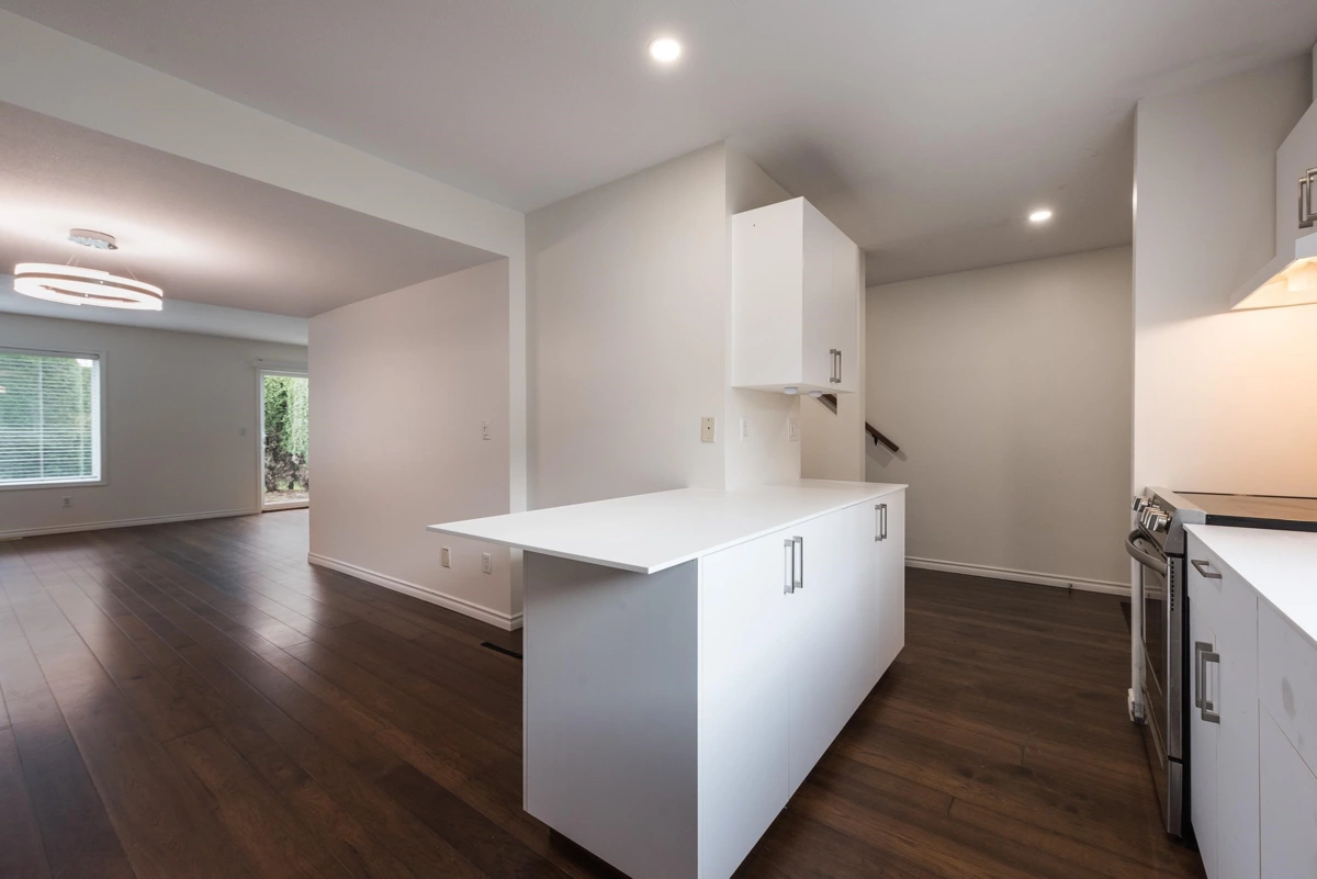 Living Room Photo of 97 45185 Wolfe Road, Chilliwack, BC