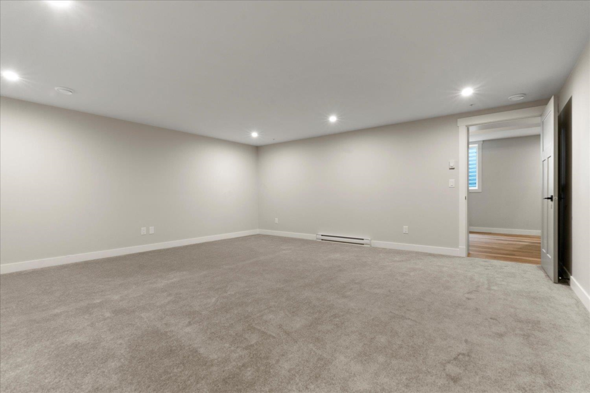 Front Yard Photo of 110 46211 Promontory Road, Chilliwack, BC