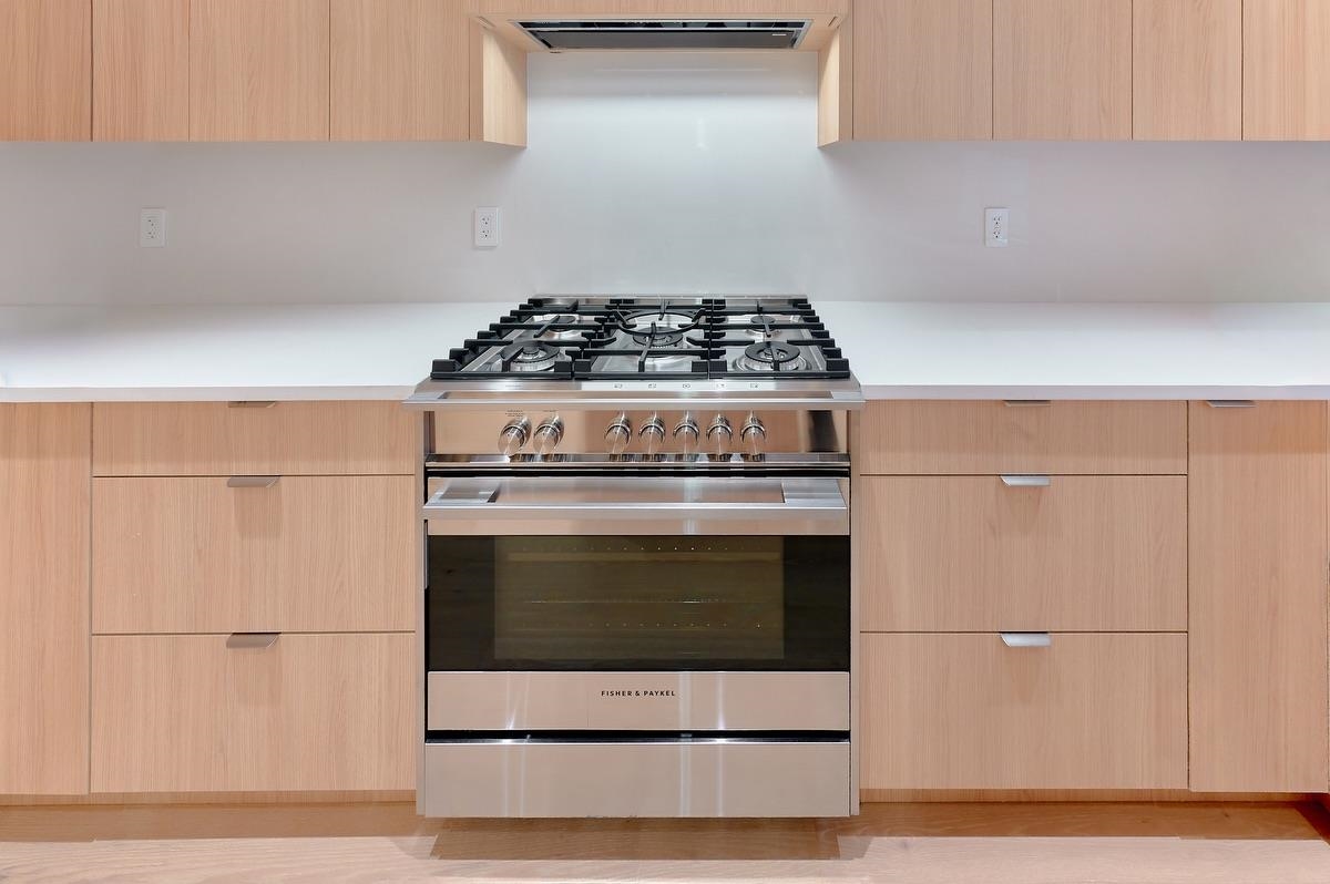 Bedroom 3 Photo of 806 Montroyal Boulevard, North Vancouver, BC