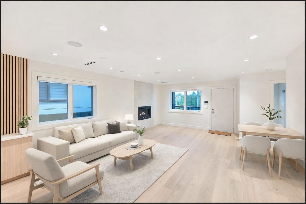 Kitchen Island Photo of 806 Montroyal Boulevard, North Vancouver, BC