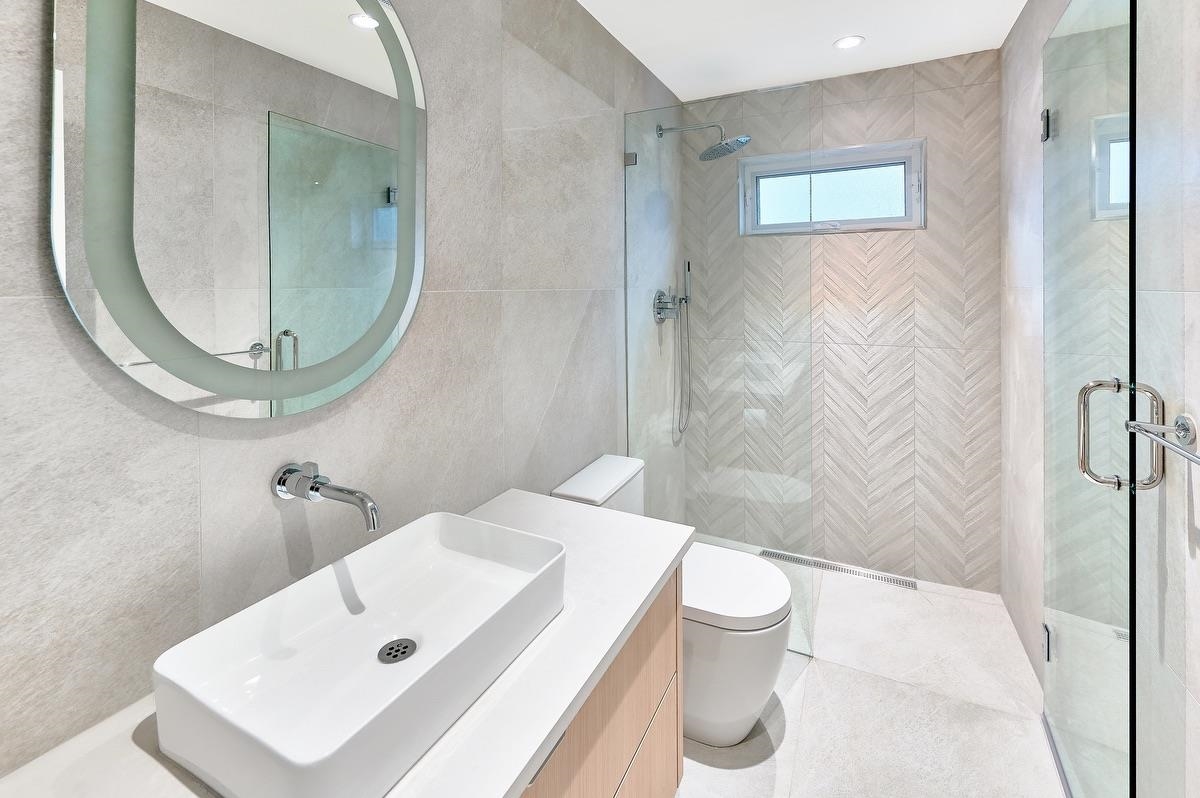 Office / Den Photo of 806 Montroyal Boulevard, North Vancouver, BC