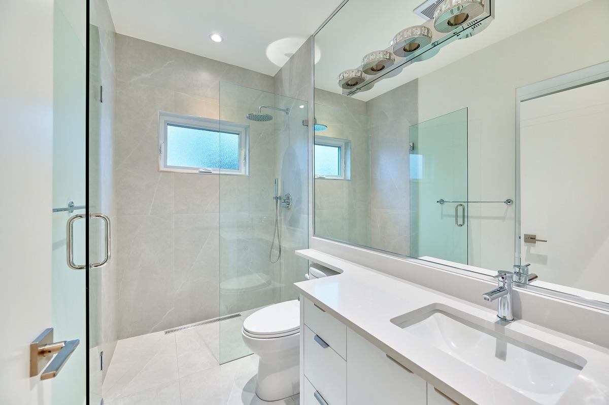 Outdoor Kitchen Photo of 806 Montroyal Boulevard, North Vancouver, BC