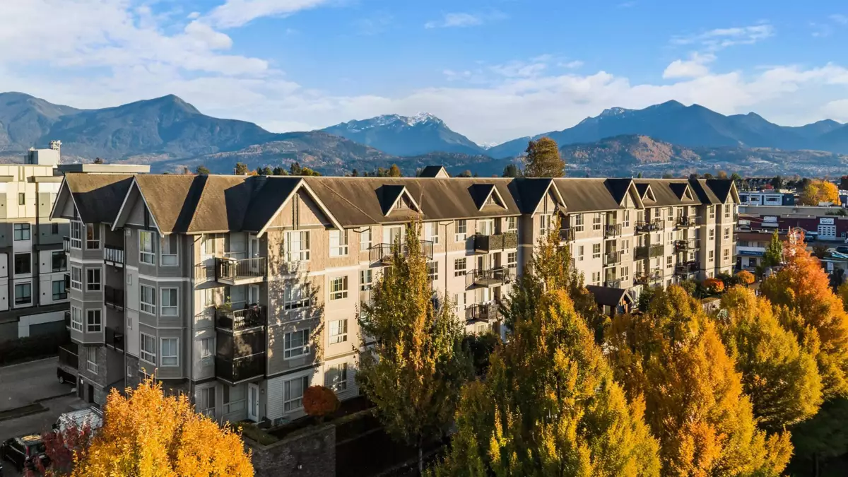 Backyard Photo of 310 9000 Birch Street, Chilliwack, BC