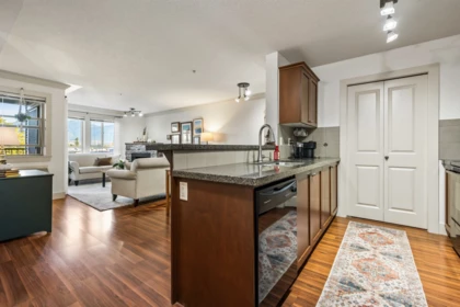 Kitchen Island Photo of 310 9000 Birch Street, Chilliwack, BC