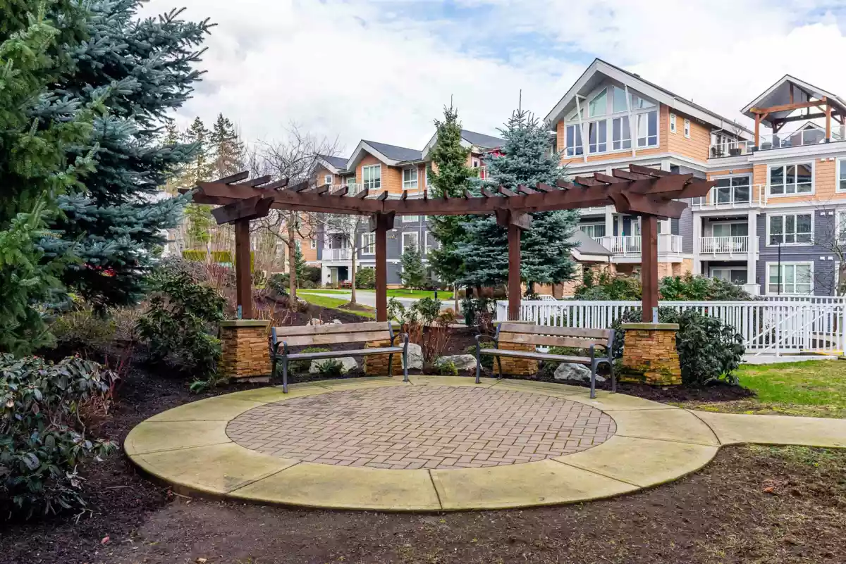 Backyard Photo of 410 6470 194 Street, Surrey, BC