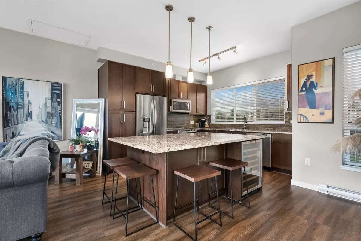 Family Room Photo of 410 6470 194 Street, Surrey, BC