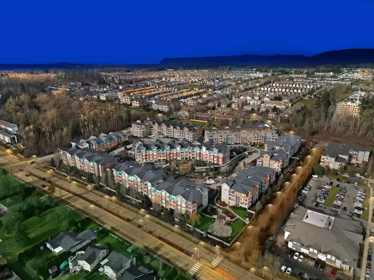 Swimming Pool Photo of 410 6470 194 Street, Surrey, BC