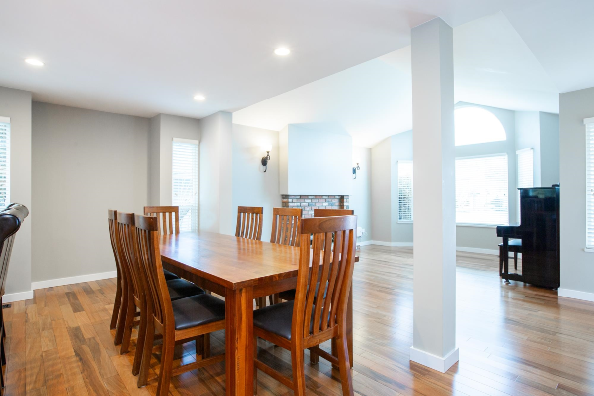 Breakfast Nook Photo of 20338 90 Avenue, Langley, BC