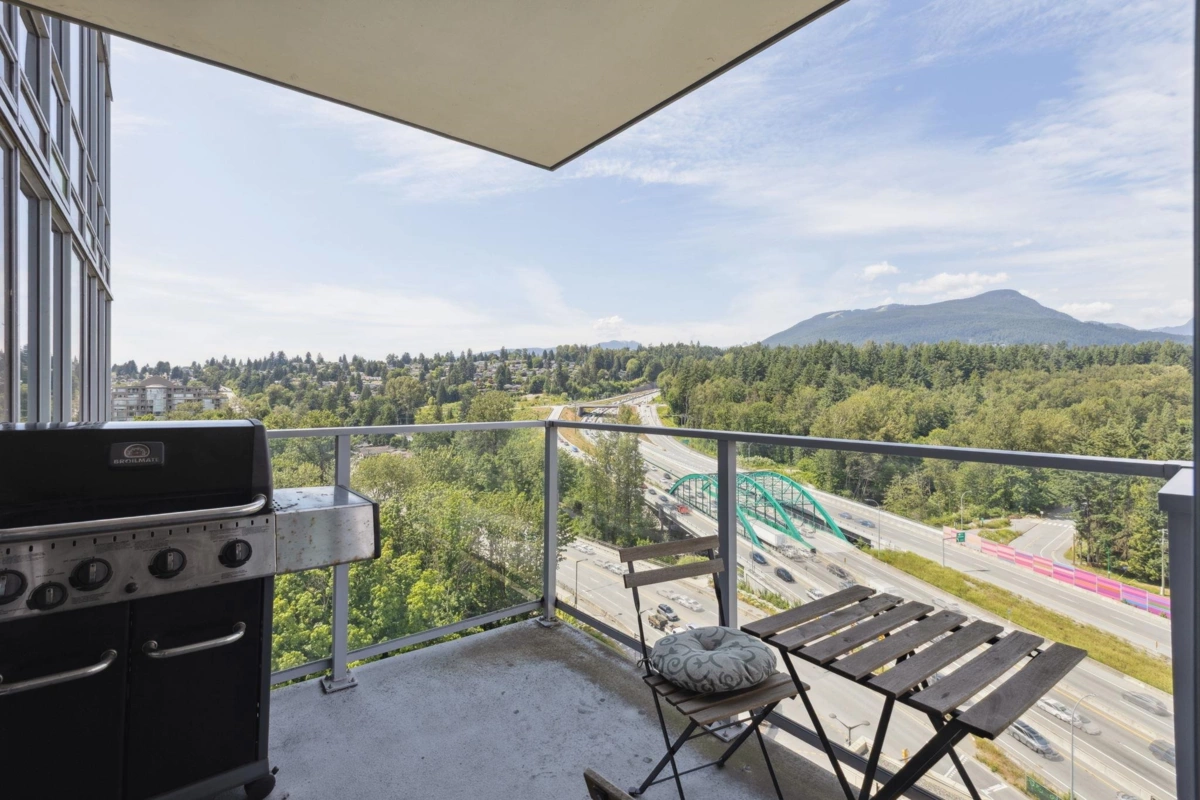 Breakfast Nook Photo of 1608 680 Seylynn Crescent, North Vancouver, BC