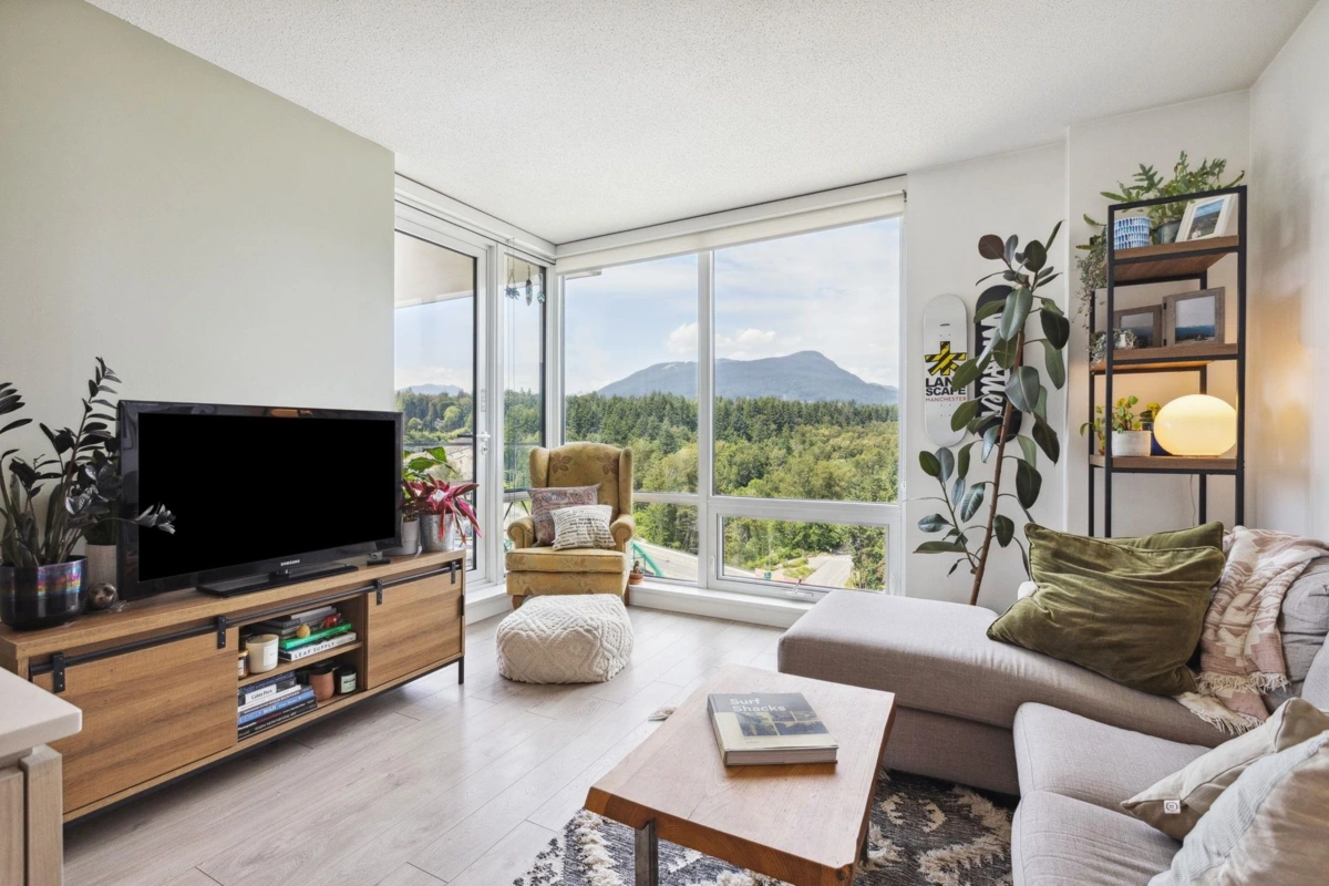 Living Room Photo of 1608 680 Seylynn Crescent, North Vancouver, BC