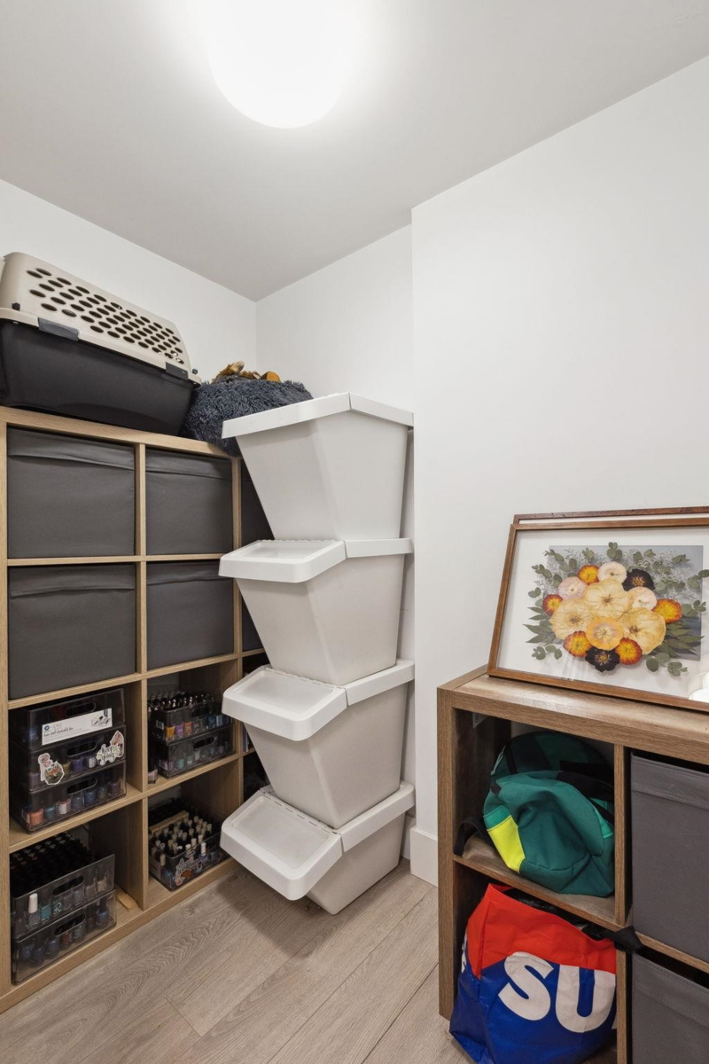 Pantry Photo of 1608 680 Seylynn Crescent, North Vancouver, BC