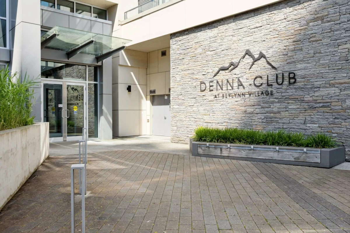 Powder Room Photo of 1608 680 Seylynn Crescent, North Vancouver, BC