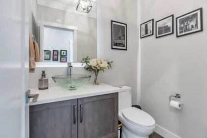 Basement Recreation Room Photo of 2138 128 Street, Surrey, BC