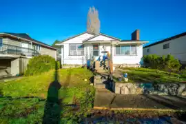 915 Walls Avenue, Coquitlam, BC