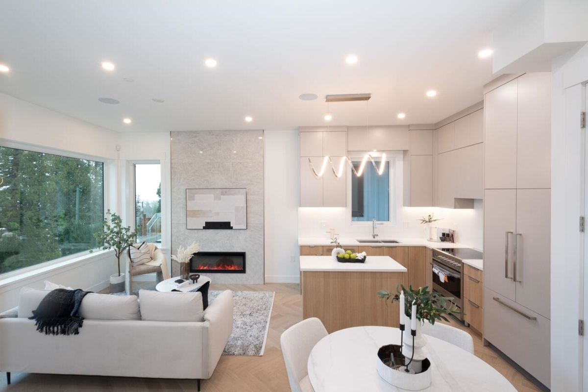 Breakfast Nook Photo of 4426 W 4th Avenue, Vancouver, BC
