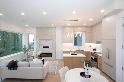 Breakfast Nook Photo of 4426 W 4th Avenue, Vancouver, BC