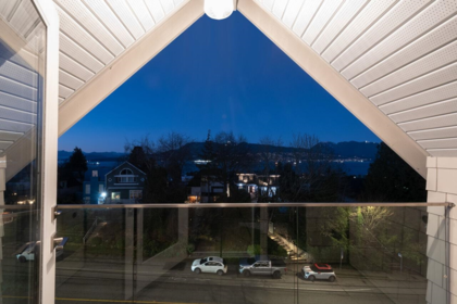 4426 W 4th Avenue, Vancouver, BC