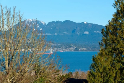 4426 W 4th Avenue, Vancouver, BC