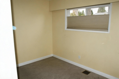 Breakfast Nook Photo of 8722 154a Street, Surrey, BC