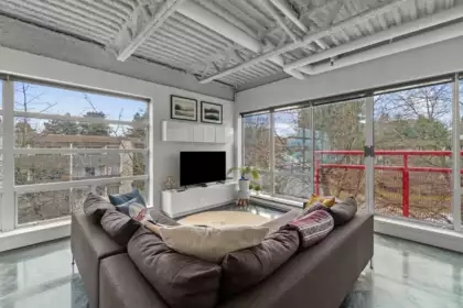 431 350 E 2nd Avenue, Vancouver, BC