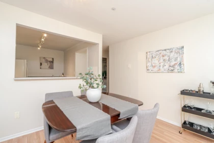Breakfast Nook Photo of 108 5556 14th Avenue, Tsawwassen, BC