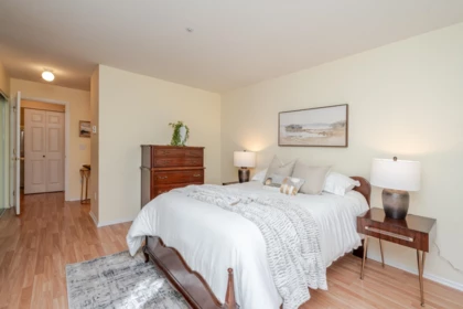 Guest Bathroom Photo of 108 5556 14th Avenue, Tsawwassen, BC