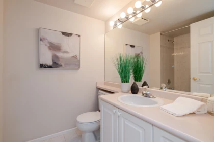 Hallway Photo of 108 5556 14th Avenue, Tsawwassen, BC