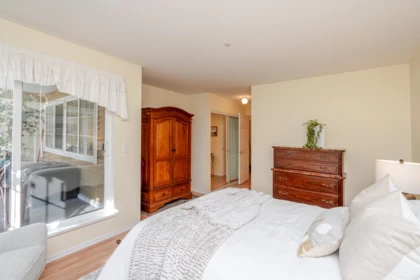 Powder Room Photo of 108 5556 14th Avenue, Tsawwassen, BC