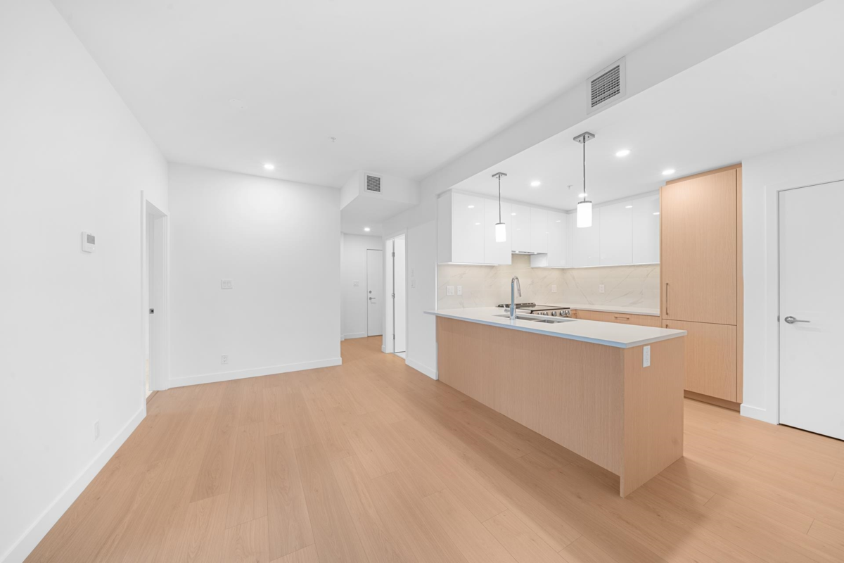 Dining Area Photo of 515 150 James Road, Port Moody, BC
