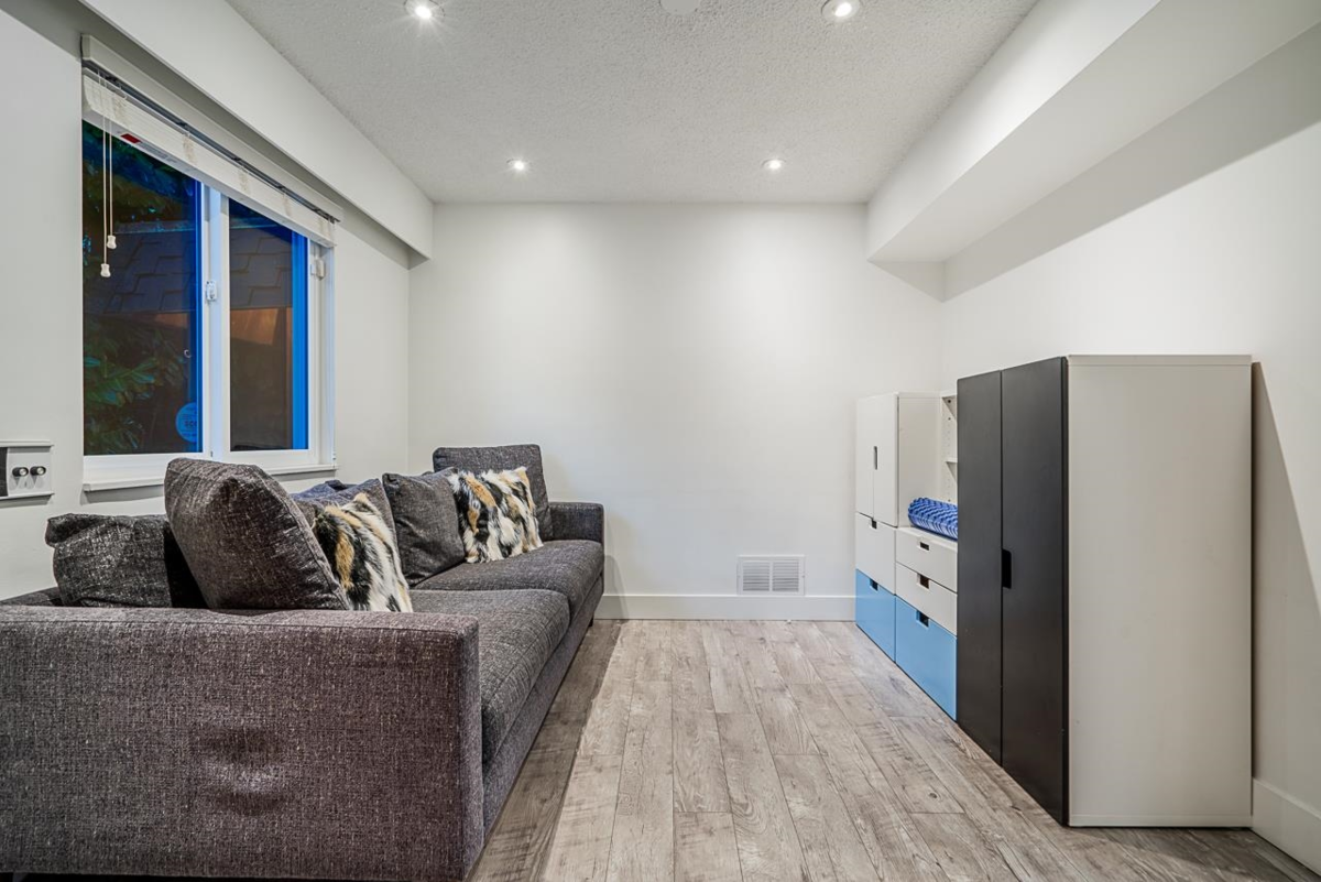 Primary Bedroom Photo of 6446 Marine Drive, West Vancouver, BC