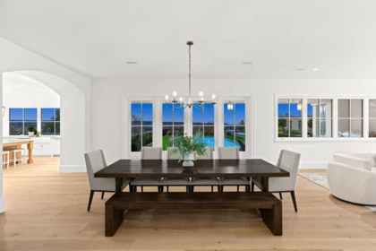 Breakfast Nook Photo of 18238 20 Avenue, Surrey, BC
