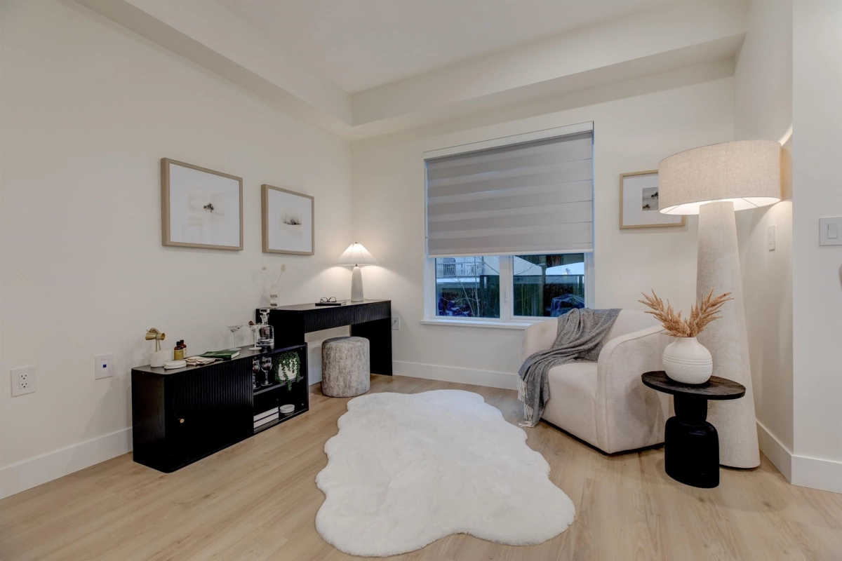 Entry Foyer Photo of 5 339 Keary Street, New Westminster, BC