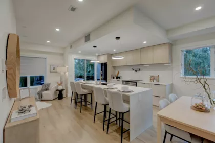 5 339 Keary Street, New Westminster, BC