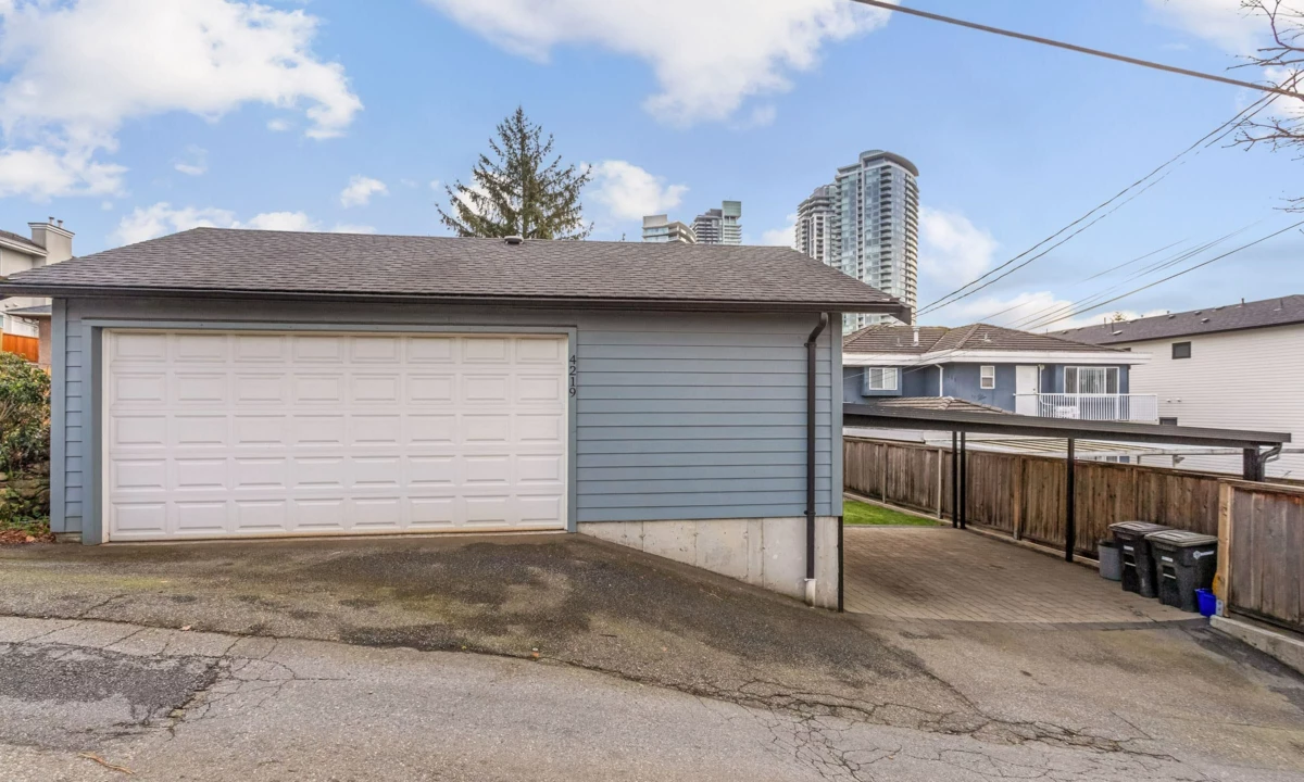 Fitness Center Photo Near 4219 Graveley Street, Burnaby, BC