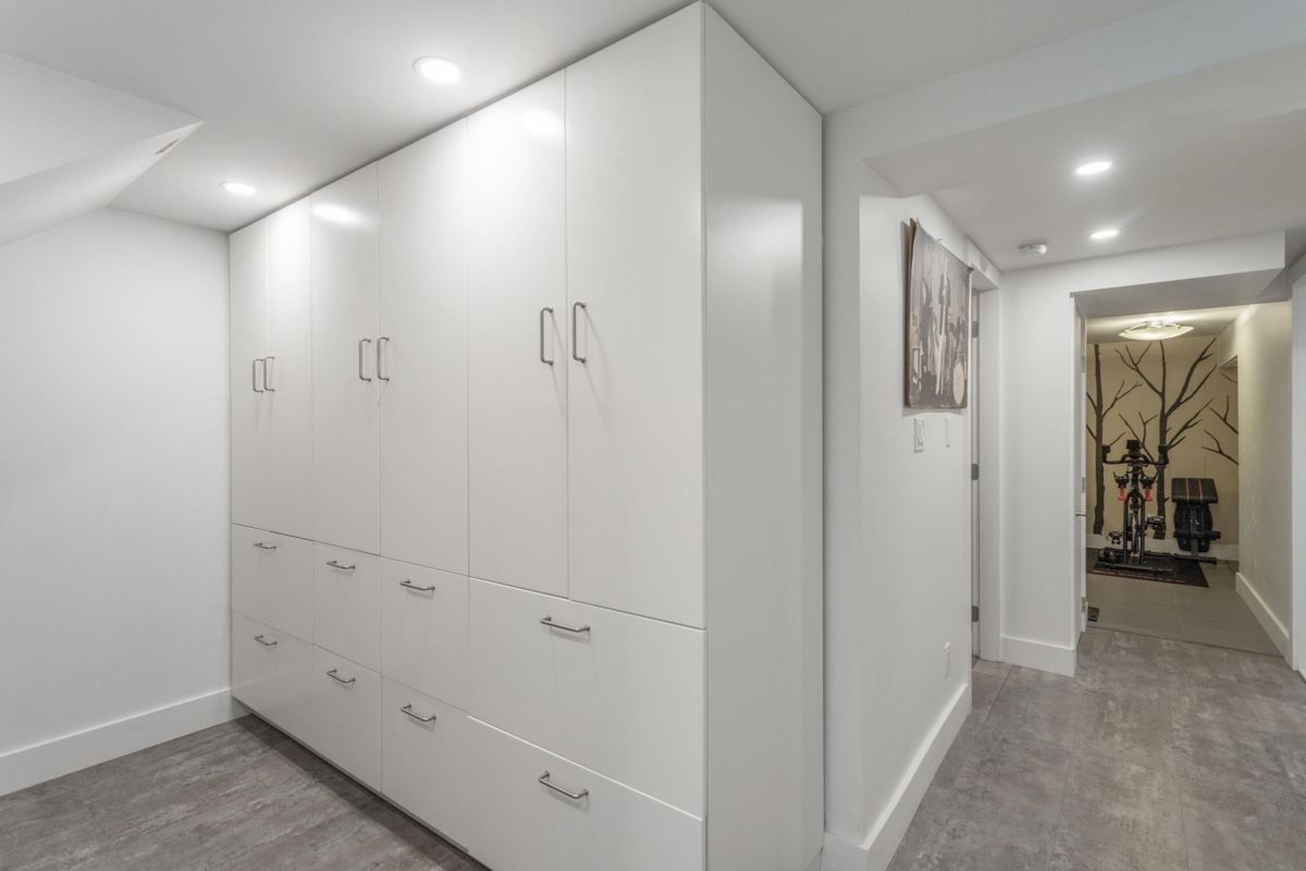 Hallway Photo of 4219 Graveley Street, Burnaby, BC