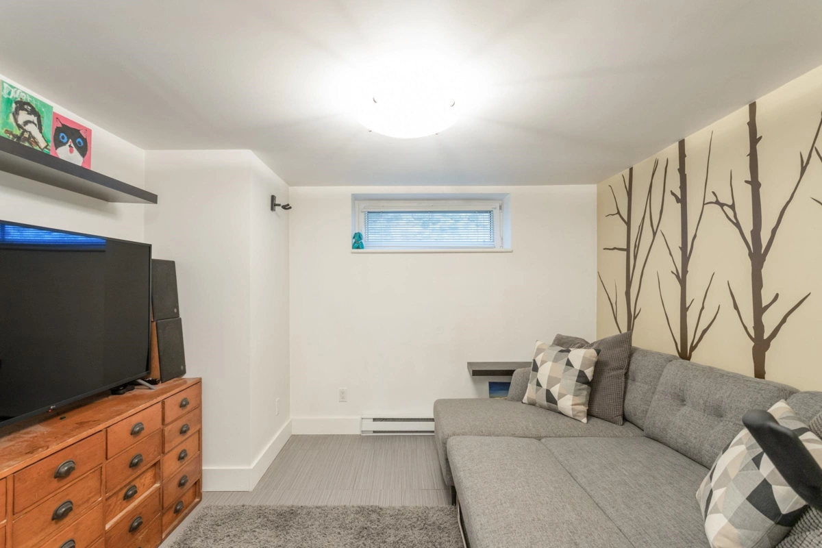 Mudroom Photo of 4219 Graveley Street, Burnaby, BC