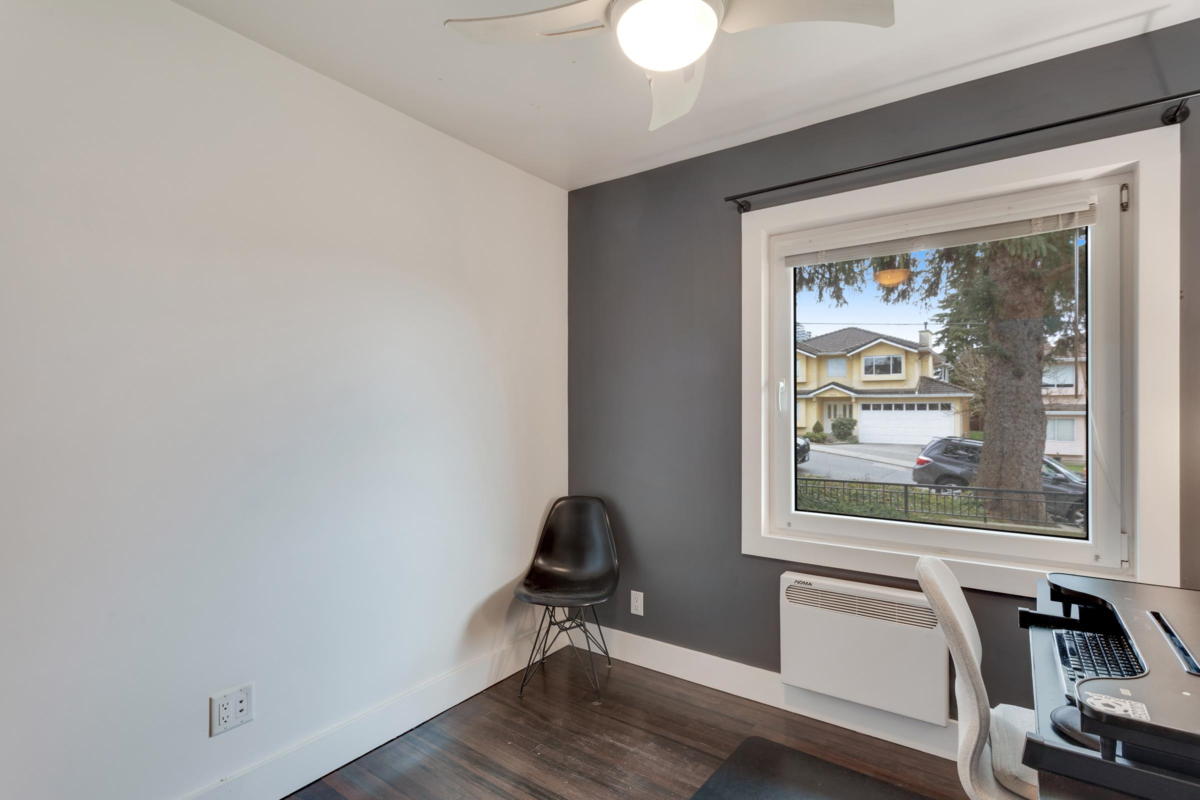 Powder Room Photo of 4219 Graveley Street, Burnaby, BC