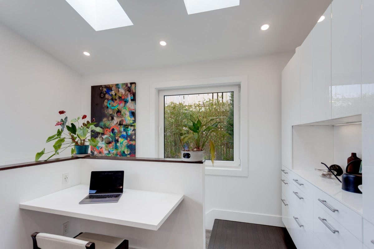 Primary Bathroom Photo of 4219 Graveley Street, Burnaby, BC