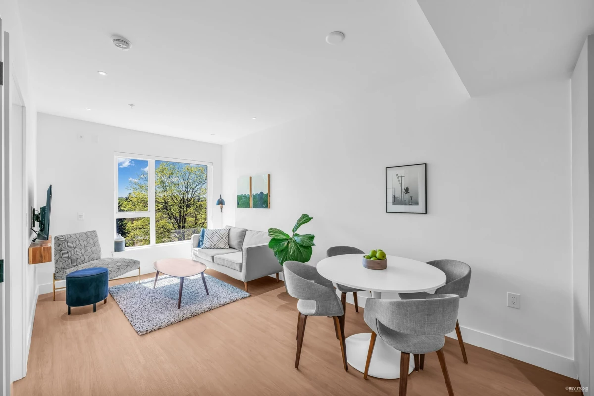 Kitchen Photo of 506 2235 E Broadway, Vancouver, BC