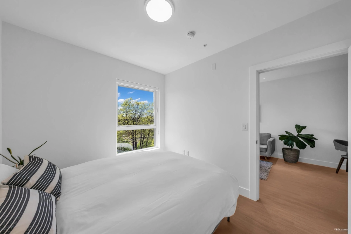 Powder Room Photo of 506 2235 E Broadway, Vancouver, BC