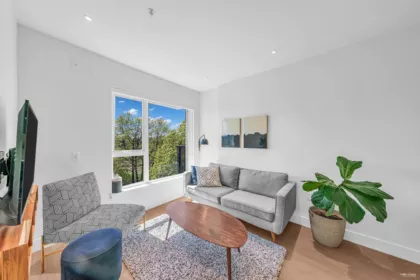 506 2235 E Broadway, Vancouver, BC