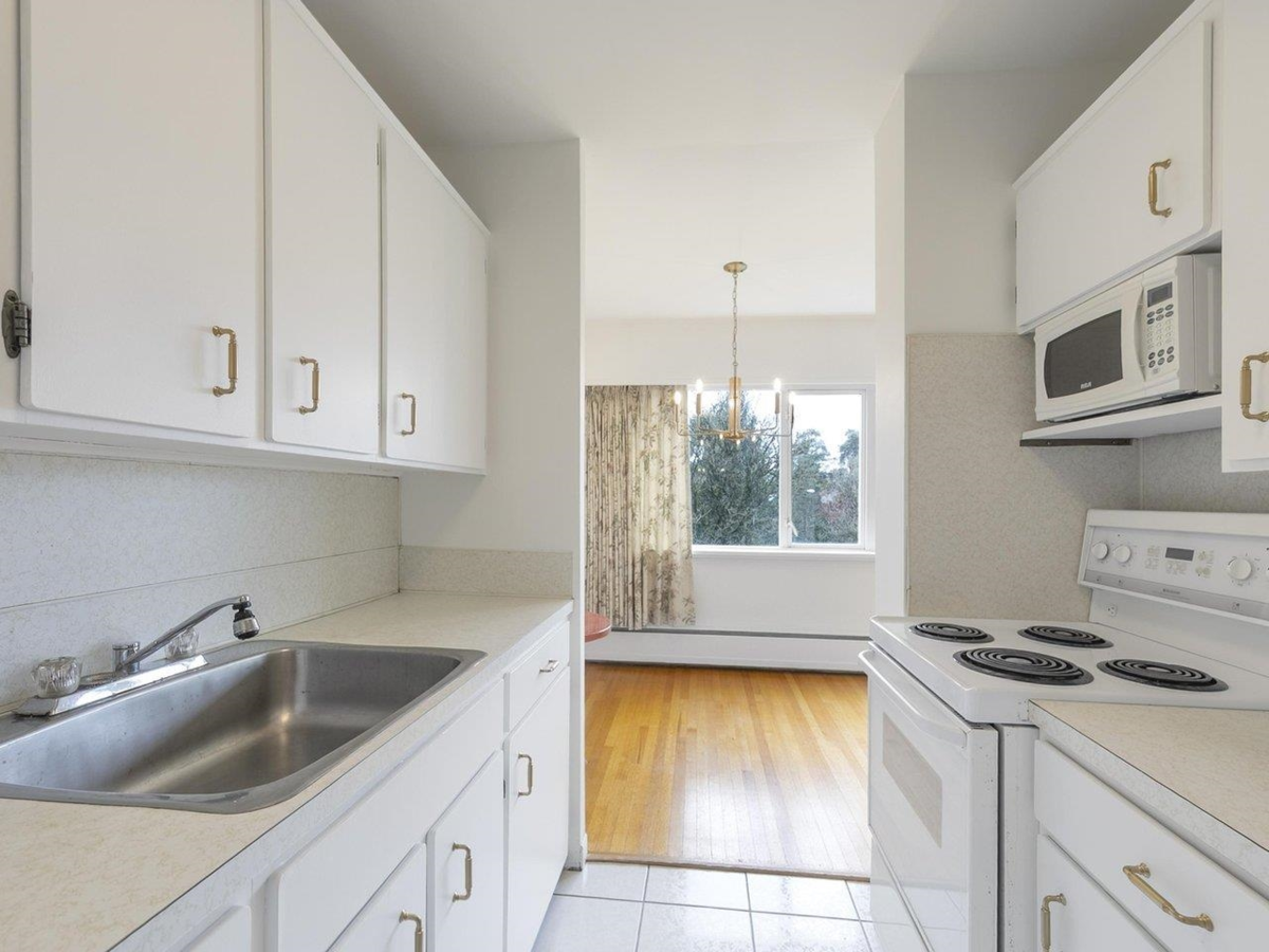 Bedroom 2 Photo of 204 6026 Tisdall Street, Vancouver, BC