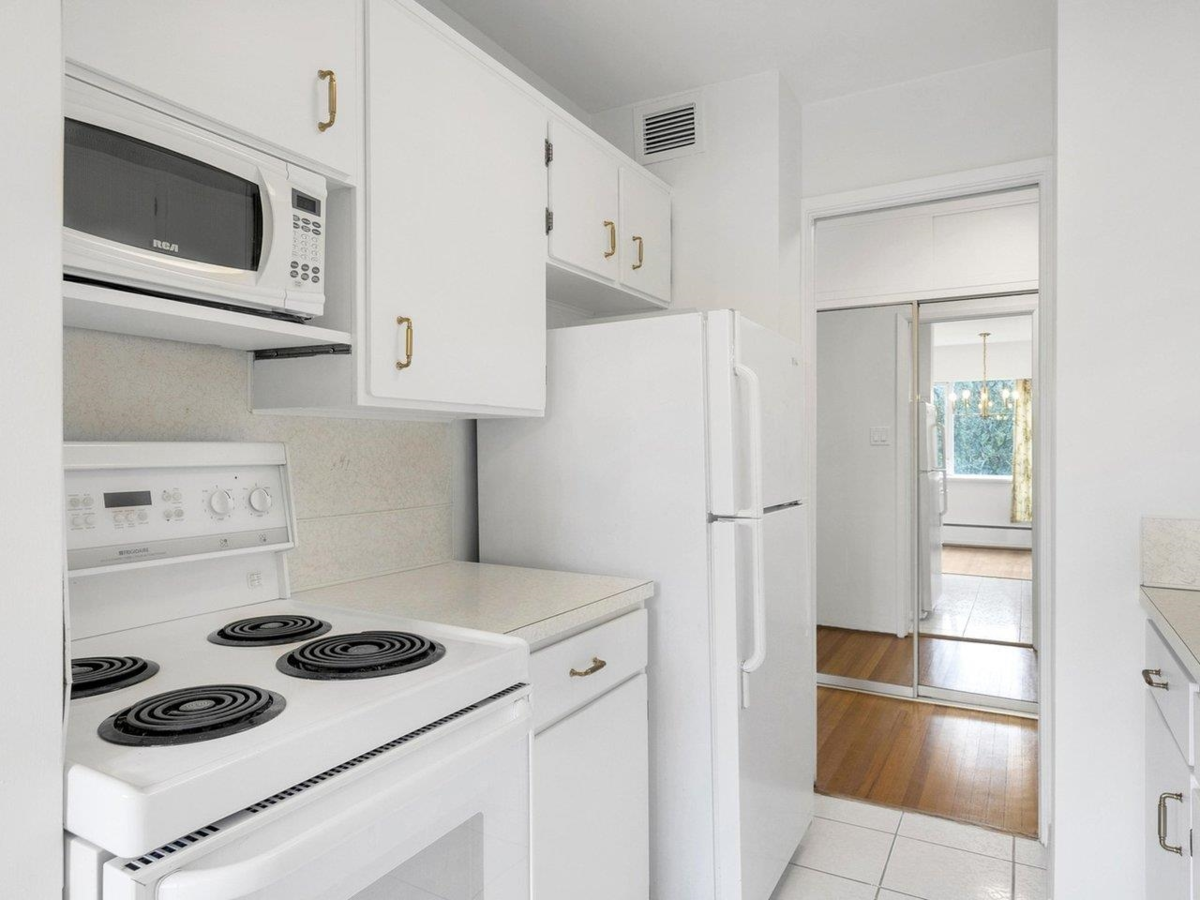 Bedroom 3 Photo of 204 6026 Tisdall Street, Vancouver, BC
