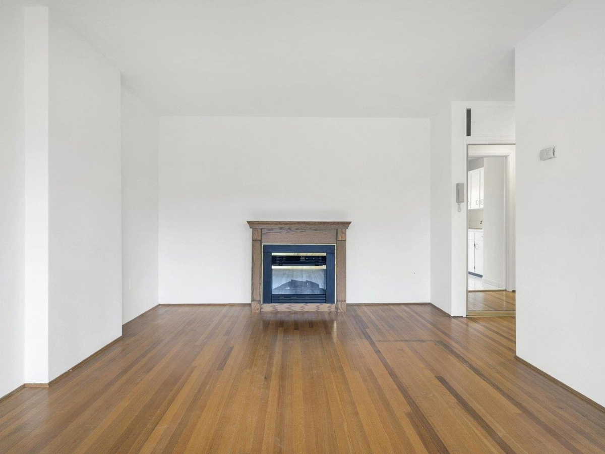 Breakfast Nook Photo of 204 6026 Tisdall Street, Vancouver, BC