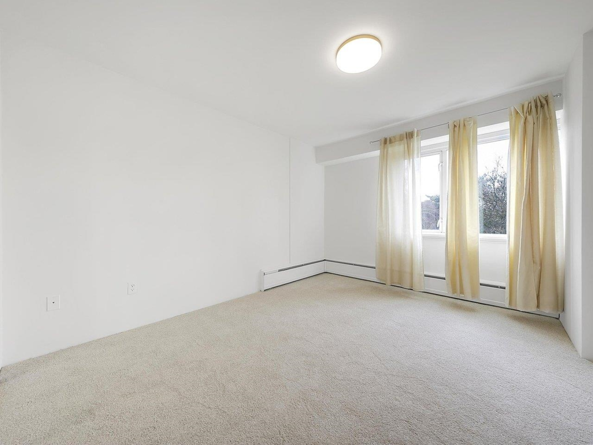 Guest Bathroom Photo of 204 6026 Tisdall Street, Vancouver, BC