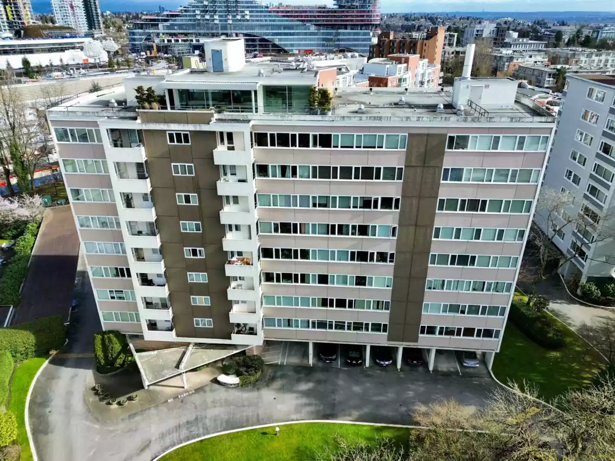 Mudroom Photo of 204 6026 Tisdall Street, Vancouver, BC