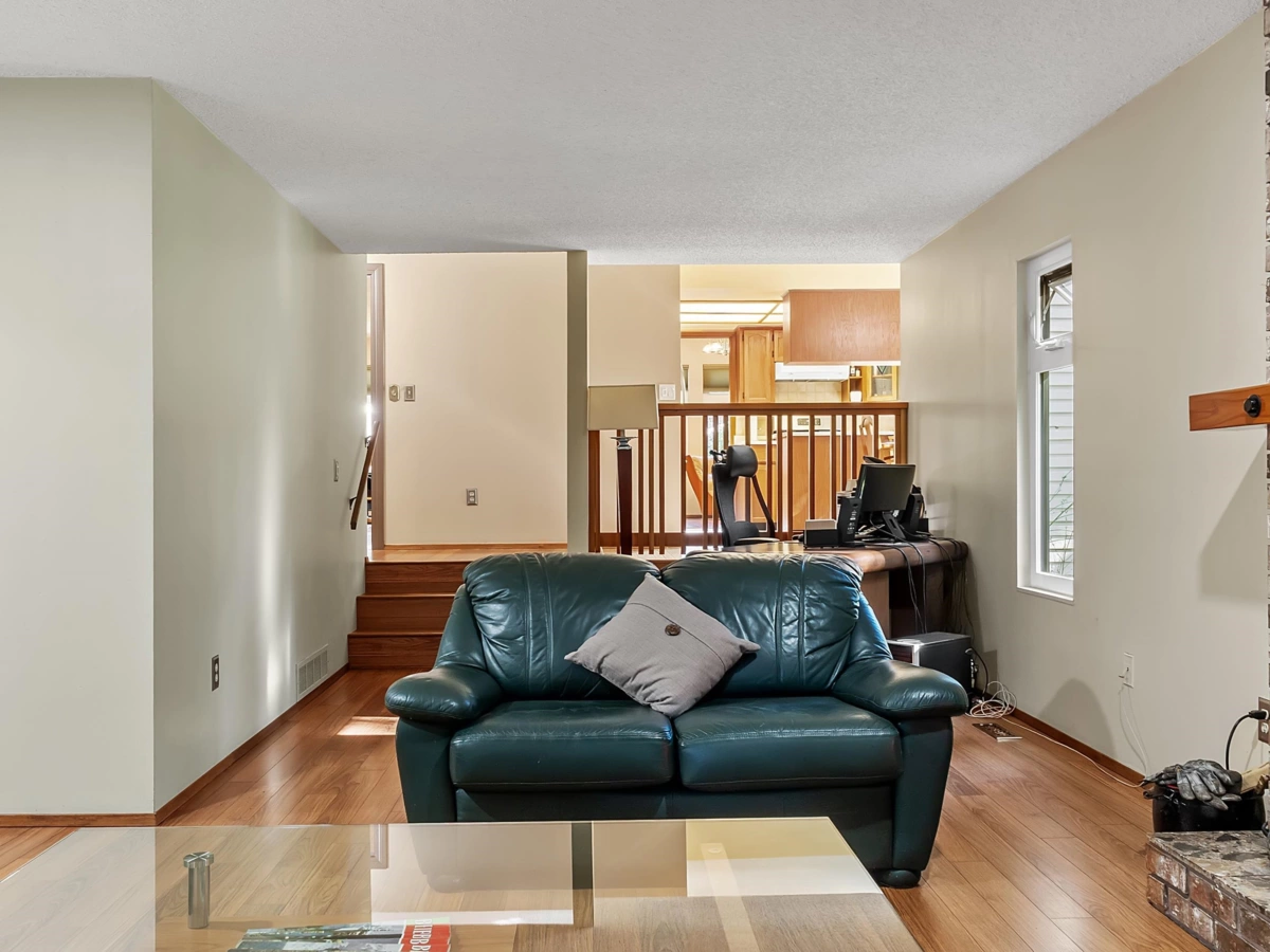 Garage Interior Photo of 1833 133a Street, Surrey, BC